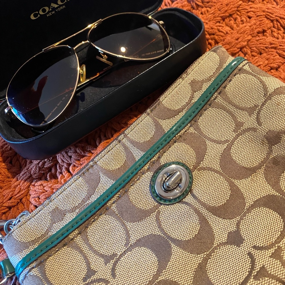 Coach aviator sunglasses & clutch. Good condition. No scratches or tears.